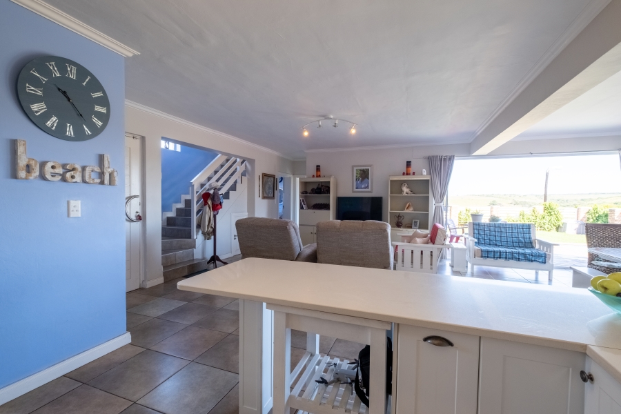 4 Bedroom Property for Sale in Cosy Corner Eastern Cape
